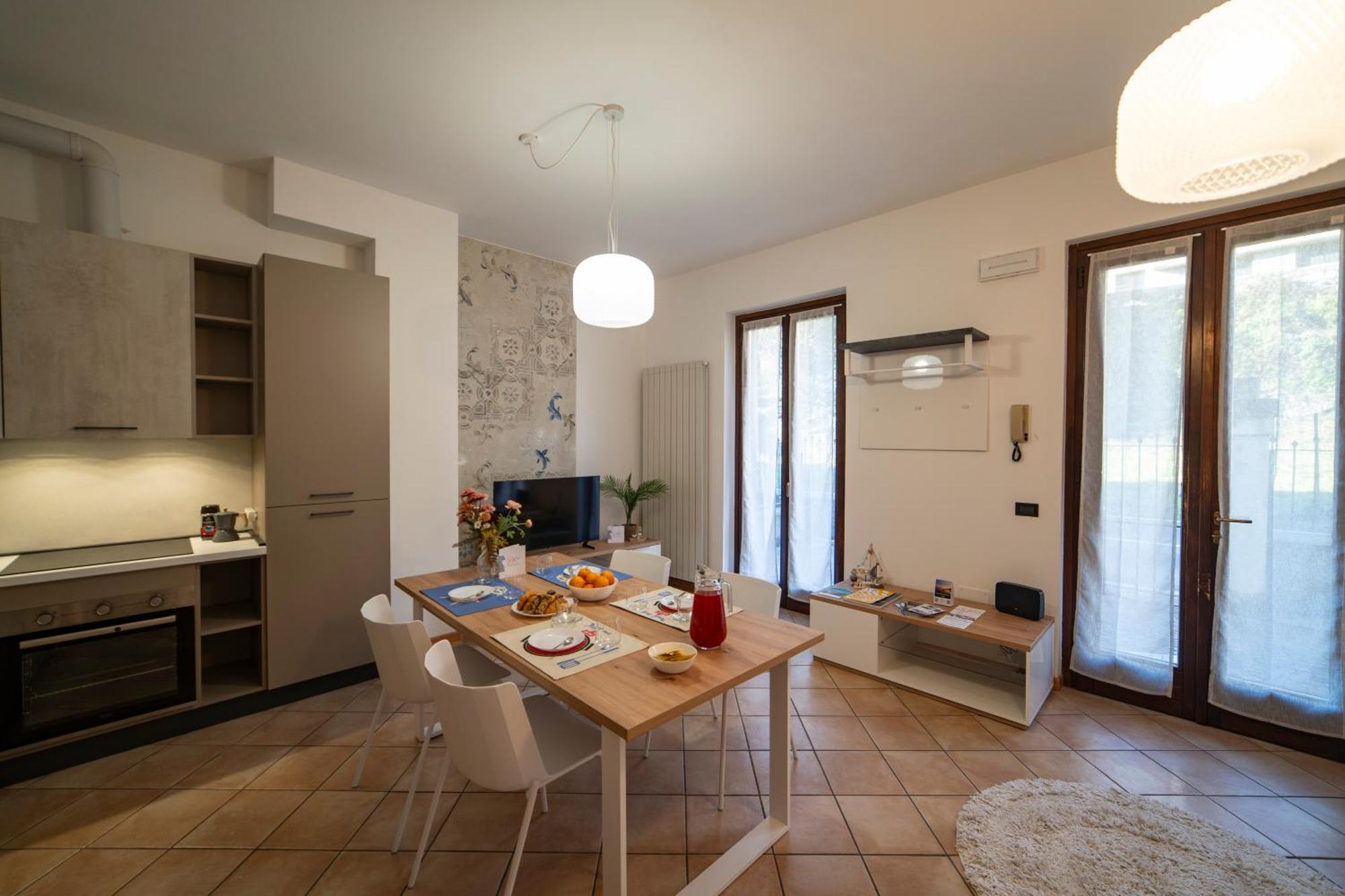 La Casa Dei Carta-New & Chic Apartment Lovere Exterior photo